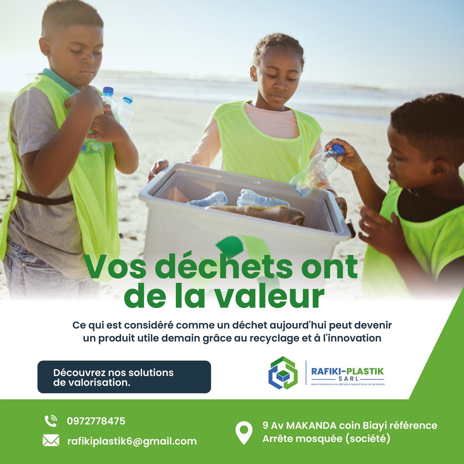 Affiche RAFIKI-Plastik sur les pavés écologiques